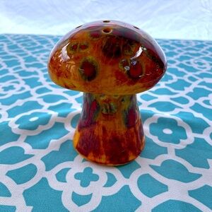 Vintage 1970s Ceramic Mushroom Salt or Pepper Shaker Retro Boho
